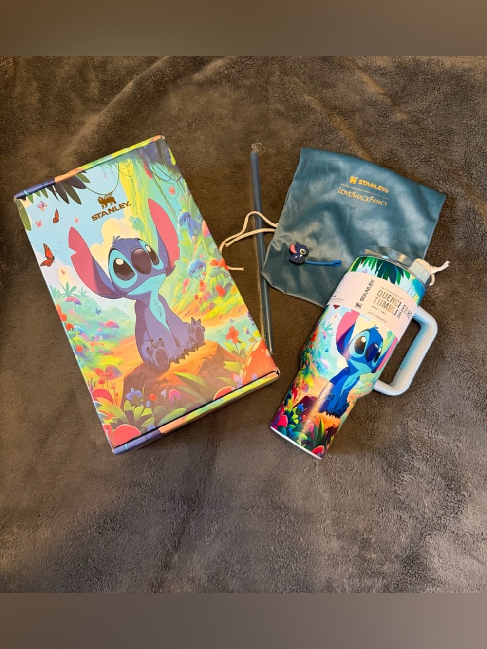 Brand New Never Used Stitch 40 oz Stanley